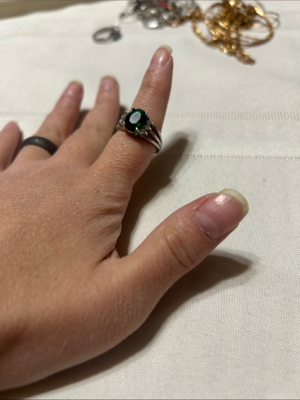 Sterling Silver Emerald Green Oval Ring - Elegant Women's Jewelry